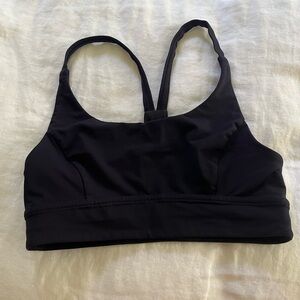 Lululemon Sports Bra - Navy Size 6